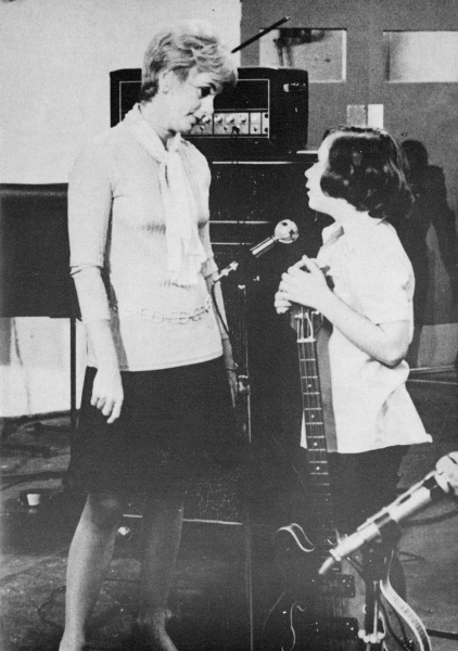 January 1974 - Superstar Magazine