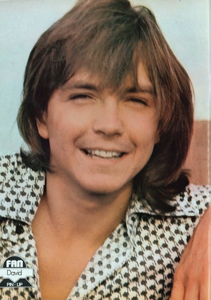 November 15, 1974 Fan Magazine page