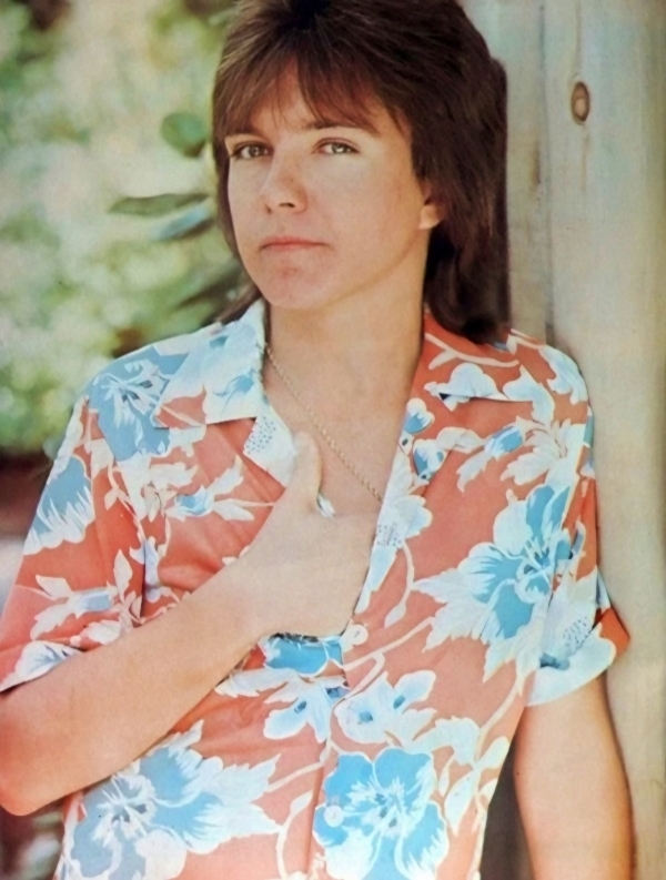 May 1976 Fan Magazine page