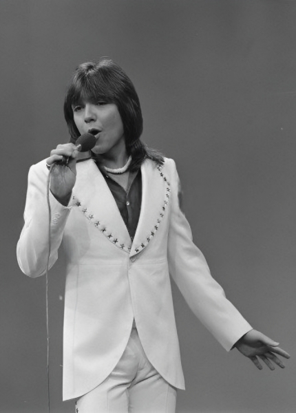 David sings If I Didn't Care