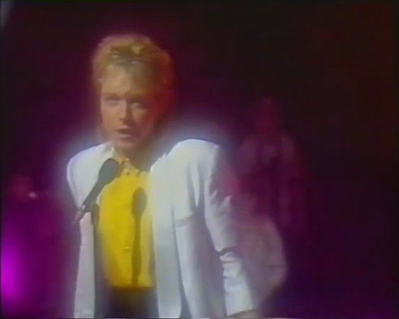 David sings The Last Kiss